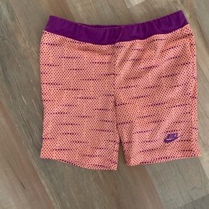 Girls Nike shorts. Size 6x.